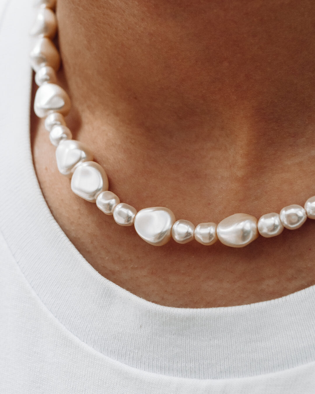 La Bianca | Handmade Vegan Pearl Necklace