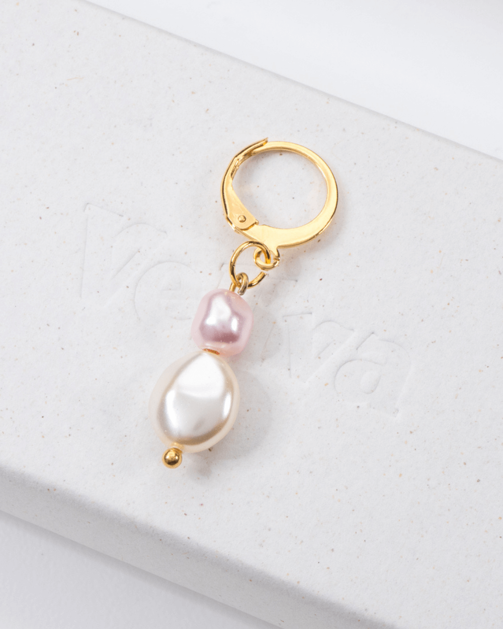 Giovedì | Handmade 18k Gold Plated Vegan Pearl Huggie Hoops in Baby Pink & Cream