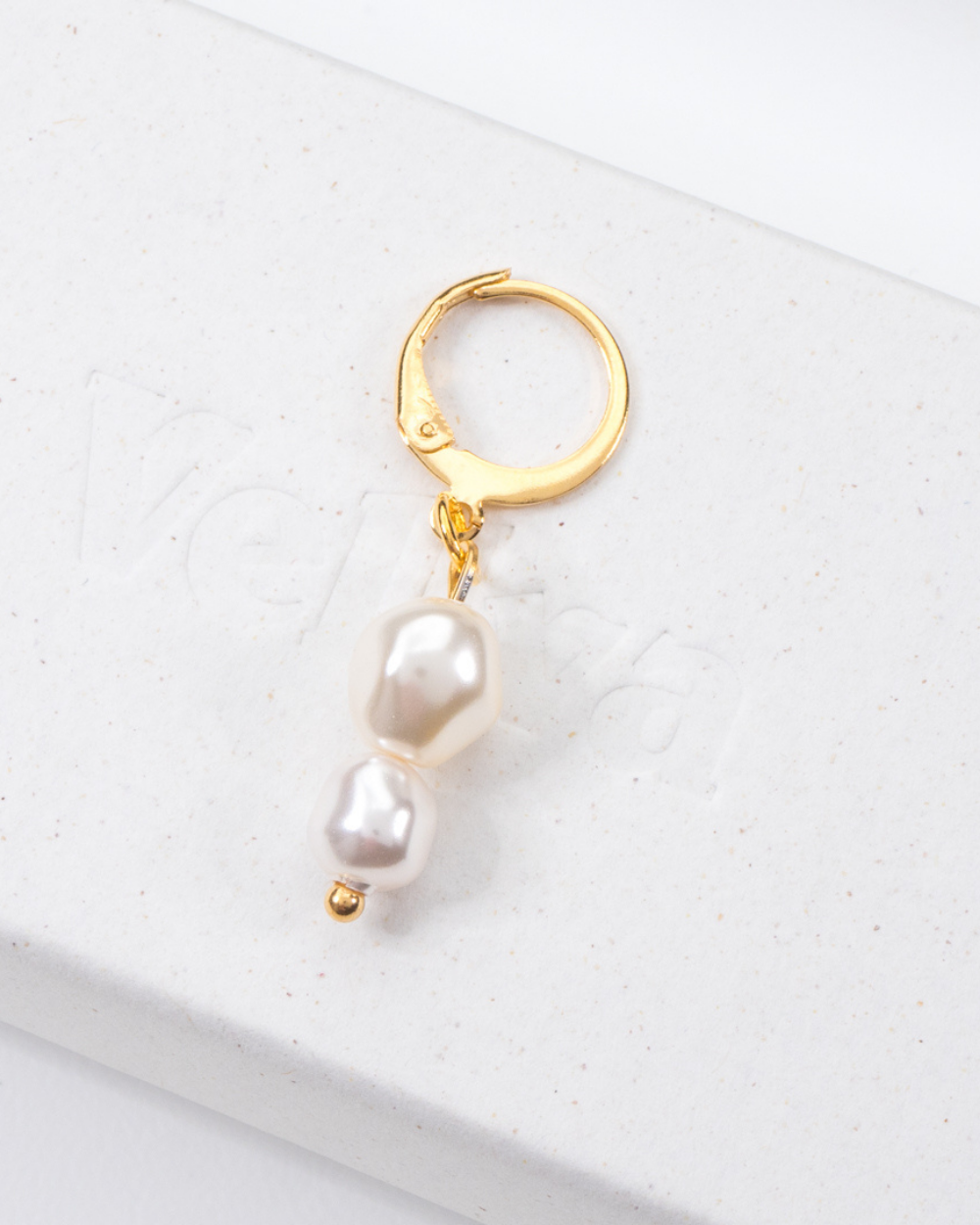 Lunedì | Handmade 18k Gold Plated Double Vegan Pearl Huggie Hoops in Cream