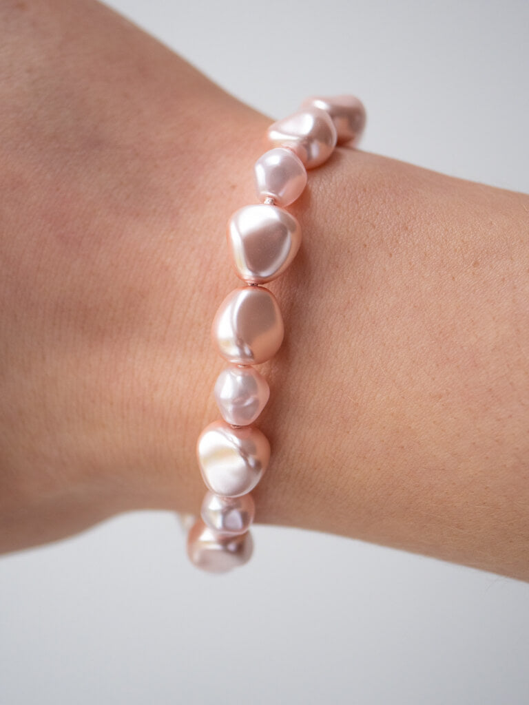 La Rosa | Handmade Pink Vegan Pearl Bracelet