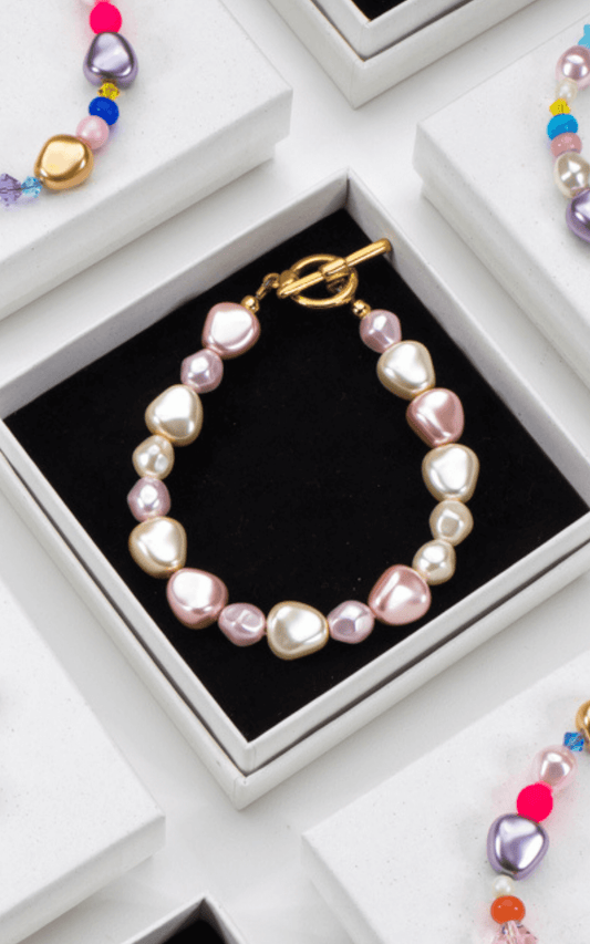 La Fragola | Handmade Vegan Pearl Bracelet