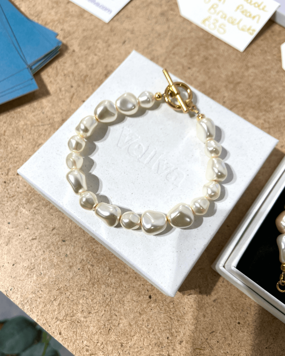 La Bianca | Handmade Vegan Pearl Bracelet