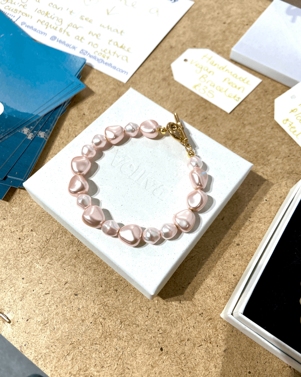 La Rosa | Handmade Pink Vegan Pearl Bracelet